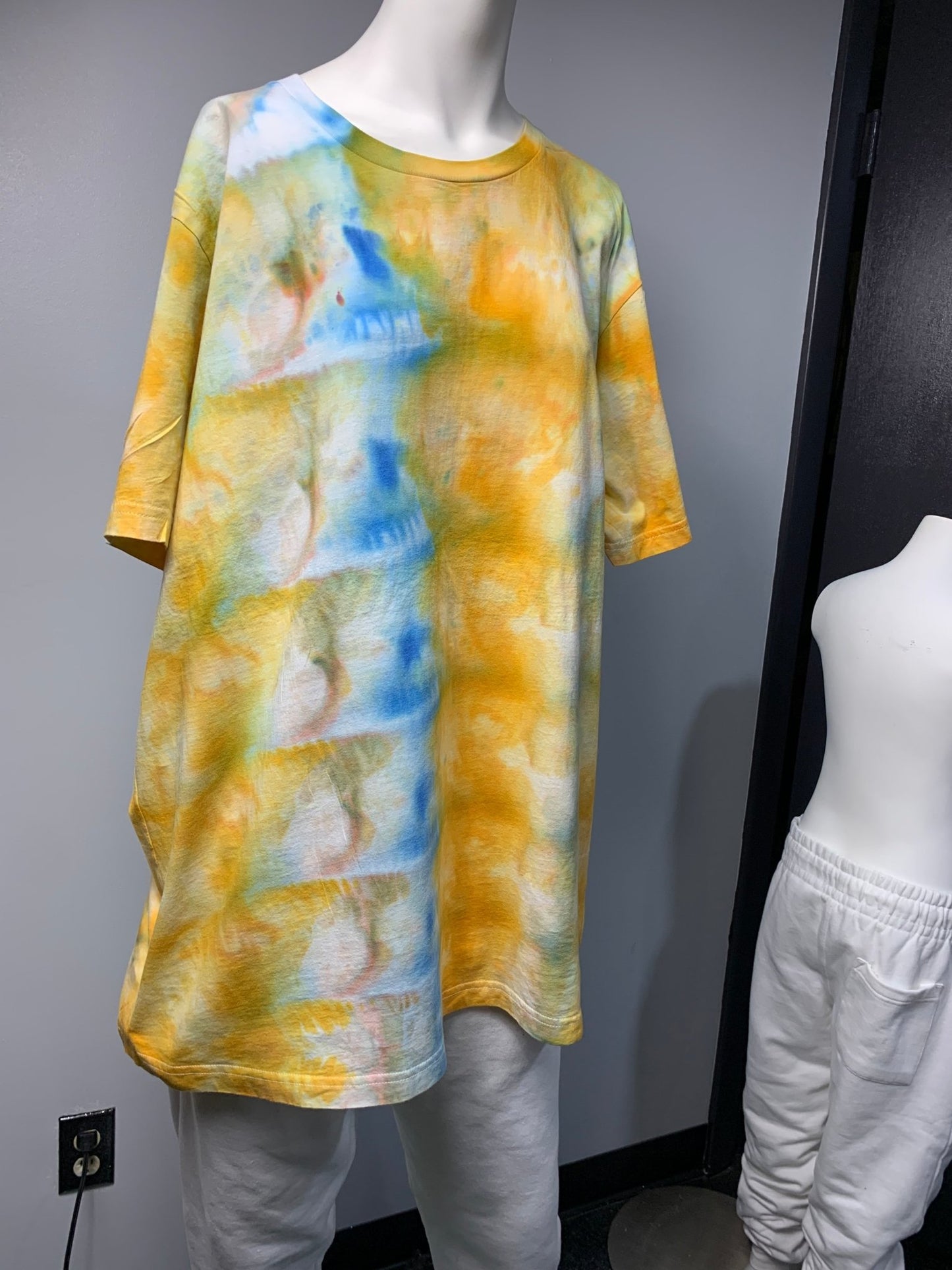215 MEN'S 2XL Yellow and Blue