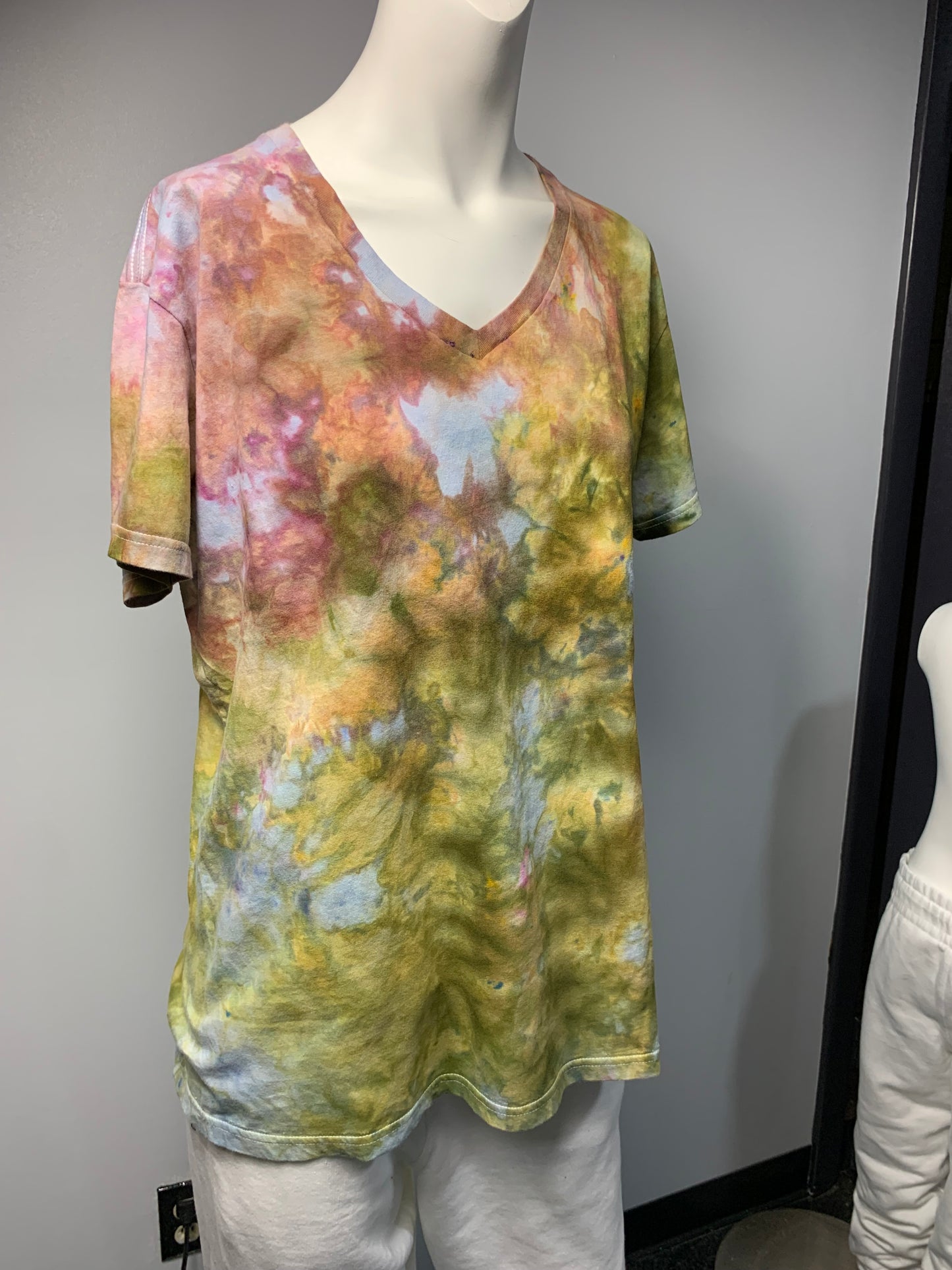 212 Womens XL V-Neck Pink/Green