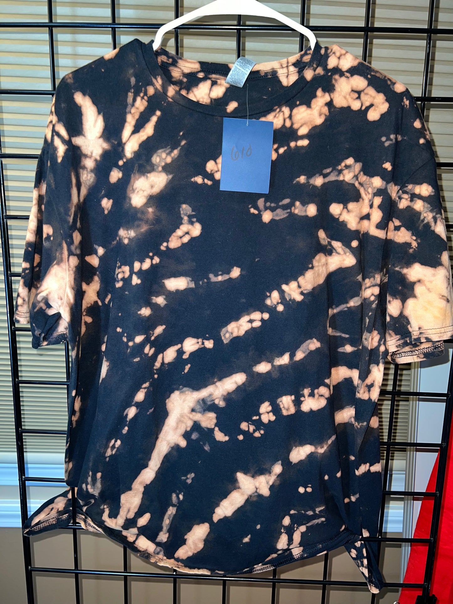 610 XL Bleached T-shirt