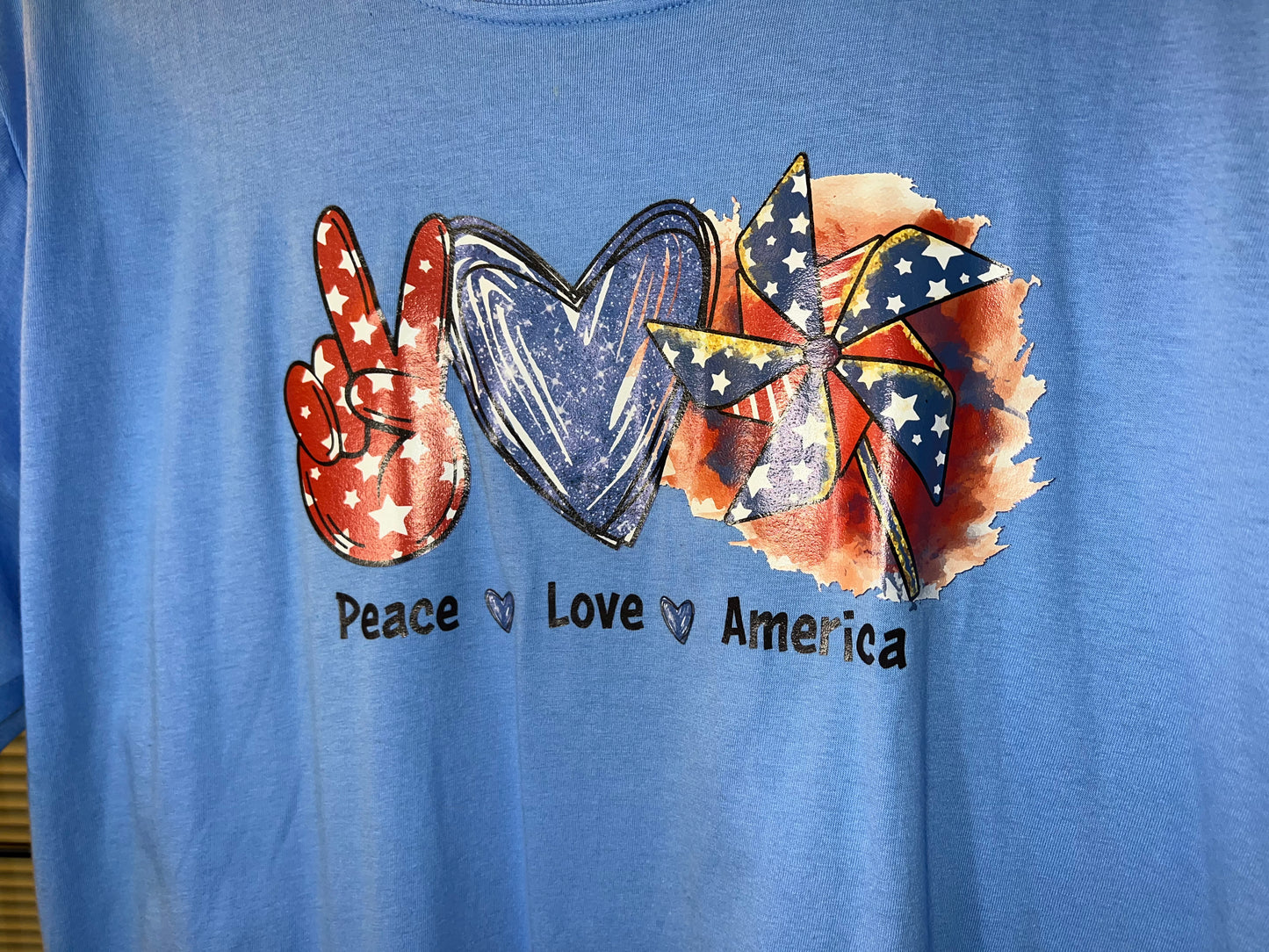 Large Blue peace love America t-shirt