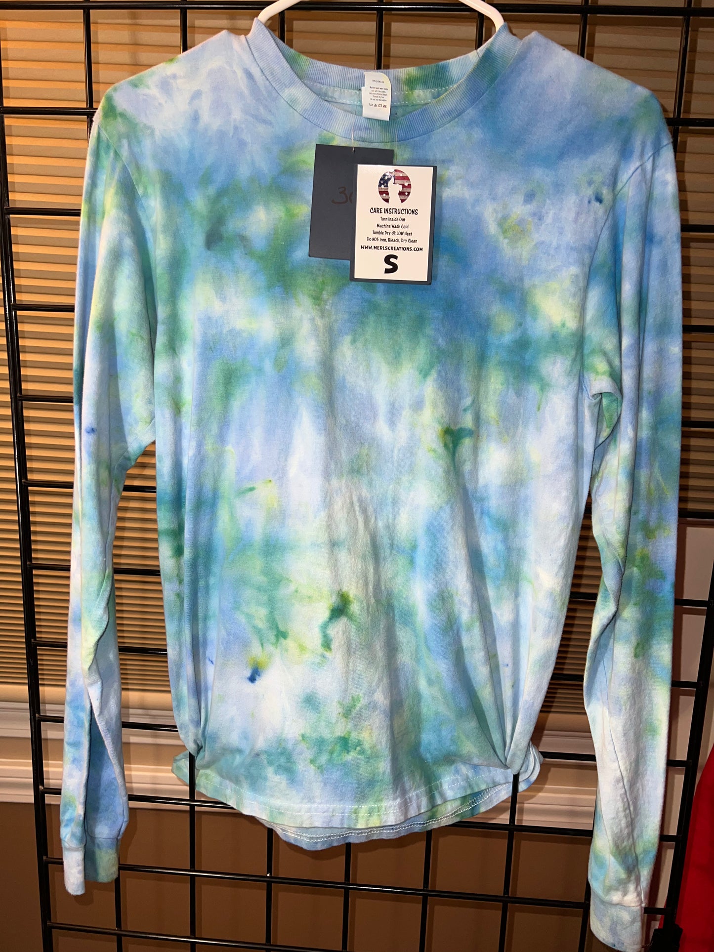 36 Small Longsleeve