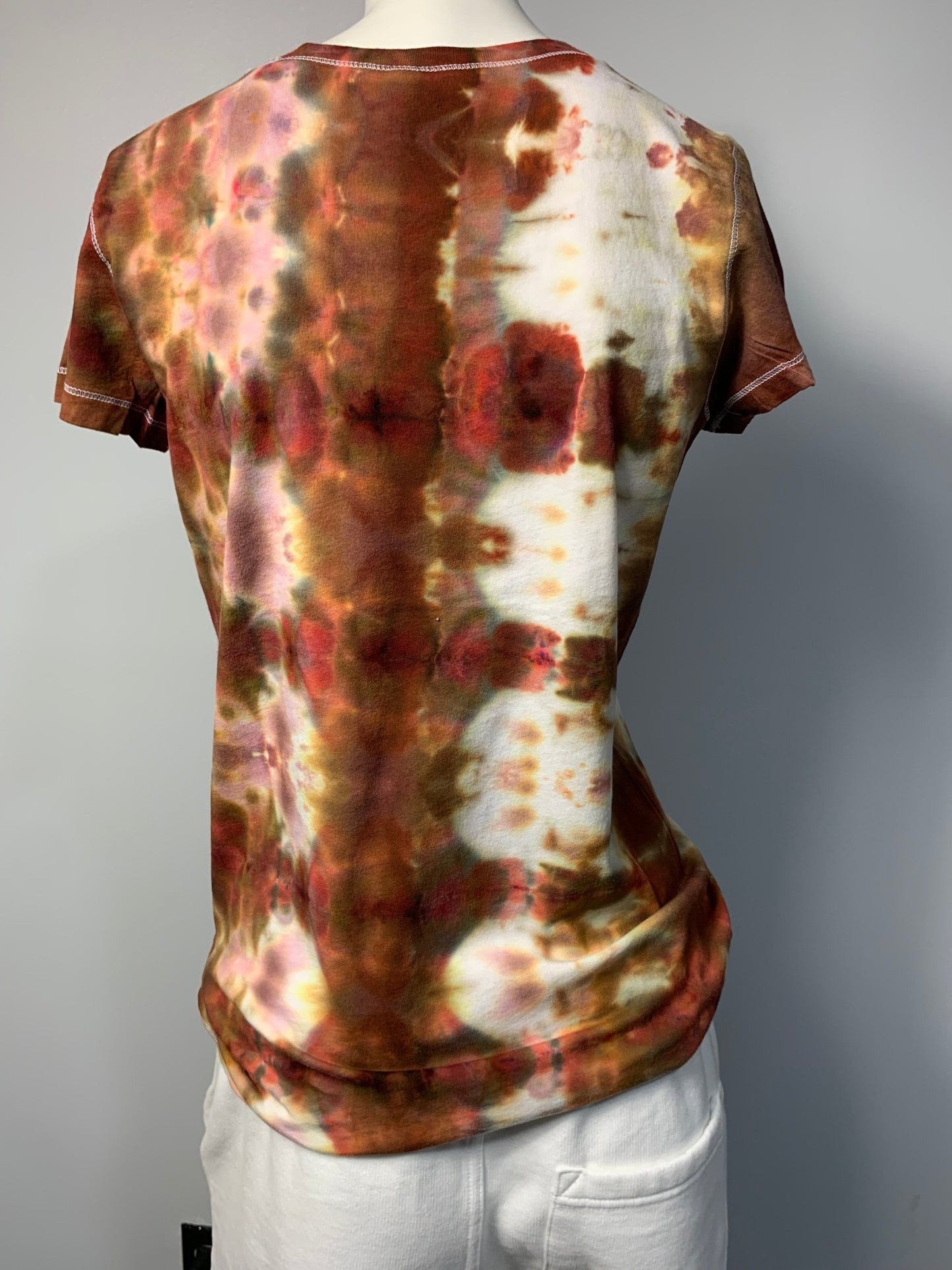 201 Women's V-Neck Large Chocolate Brown and White Tie Dye Shirt - Merlscreations