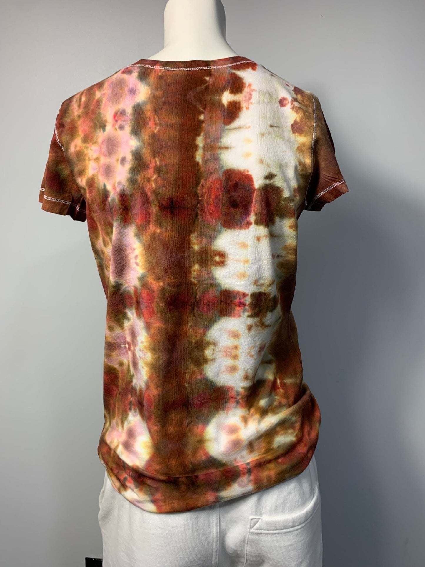 201 Women's V-Neck Large Chocolate Brown and White Tie Dye Shirt - Merlscreations