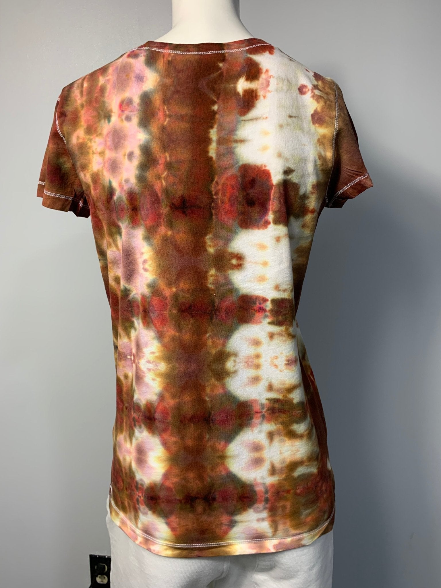 201 Women's V-Neck Large Chocolate Brown and White Tie Dye Shirt - Merlscreations