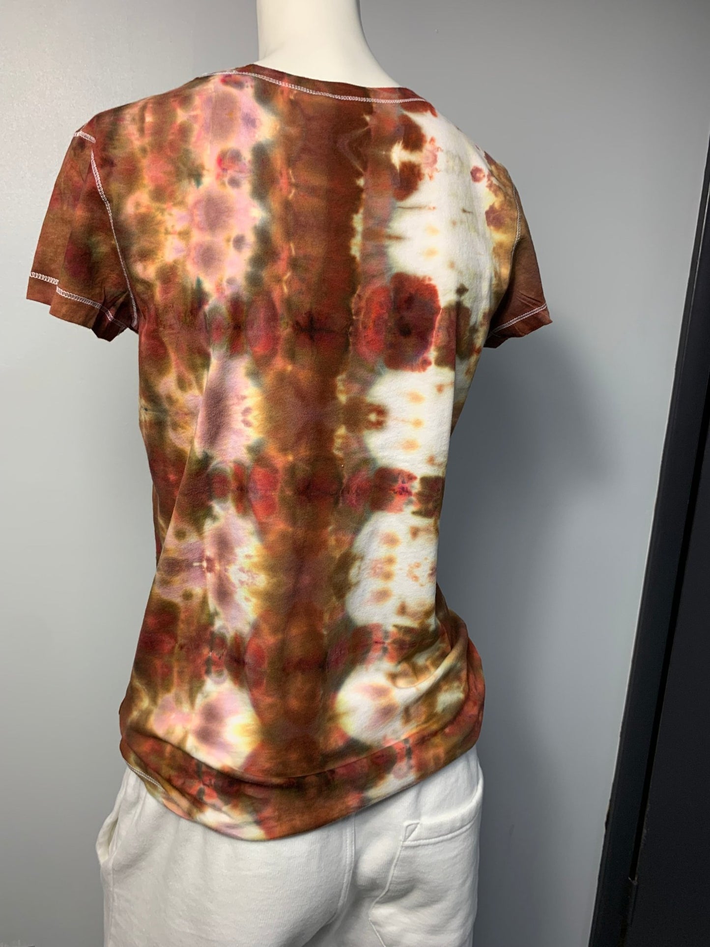 201 Women's V-Neck Large Chocolate Brown and White Tie Dye Shirt - Merlscreations