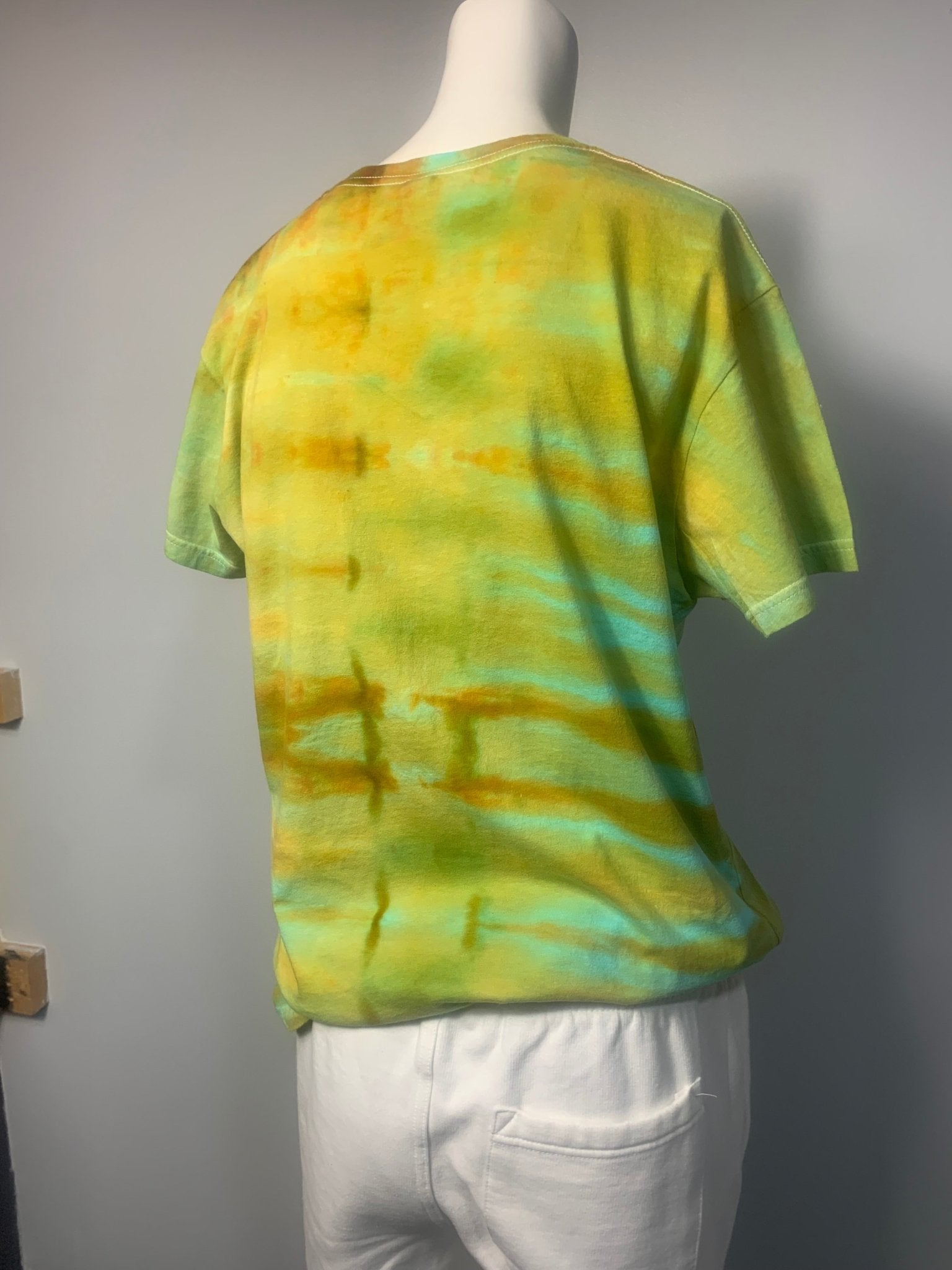 206 Womens V-Neck XL Green Yellow Stripes Shirt - Merlscreations