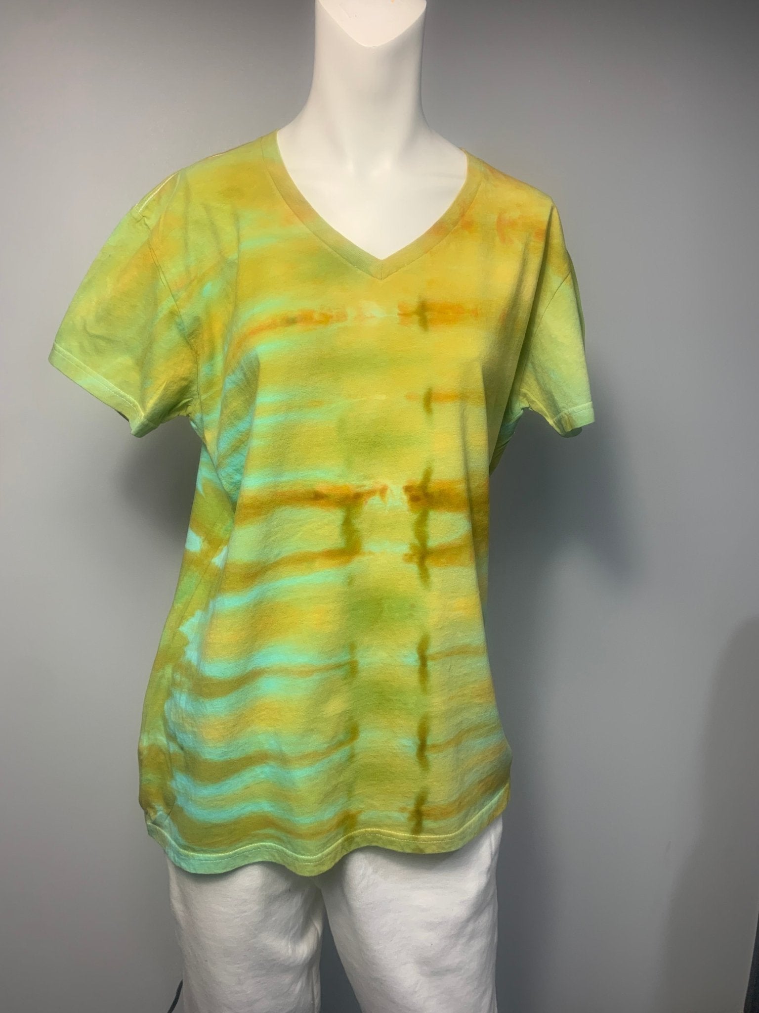 206 Womens V-Neck XL Green Yellow Stripes Shirt - Merlscreations