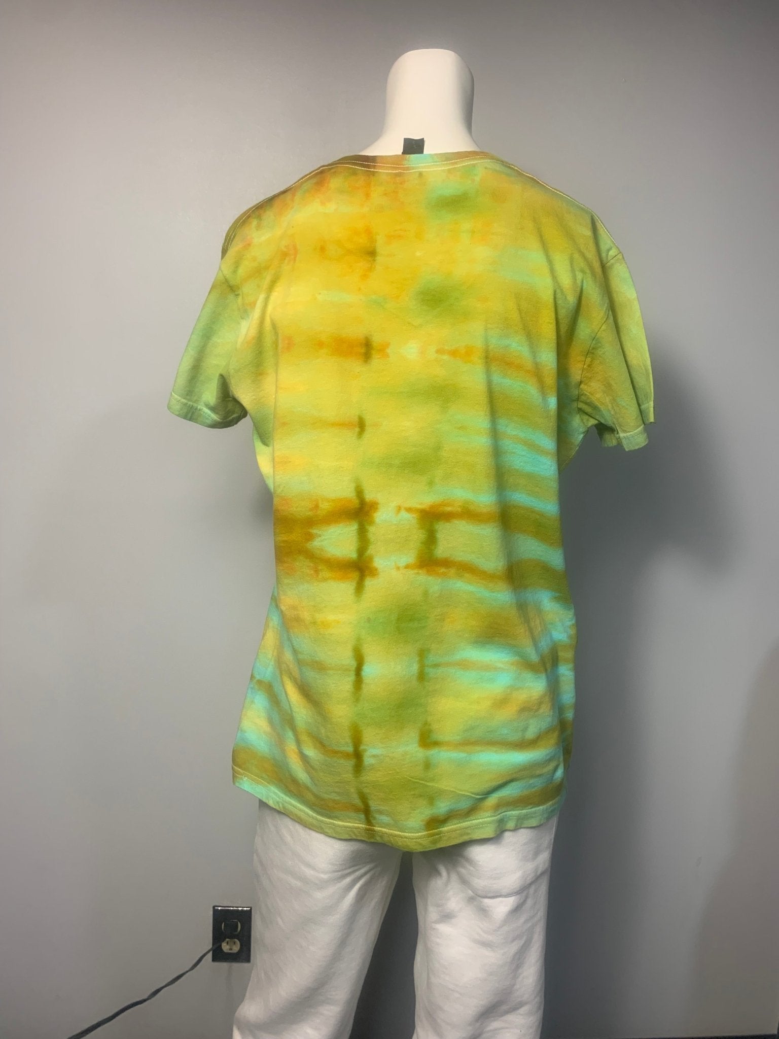 206 Womens V-Neck XL Green Yellow Stripes Shirt - Merlscreations