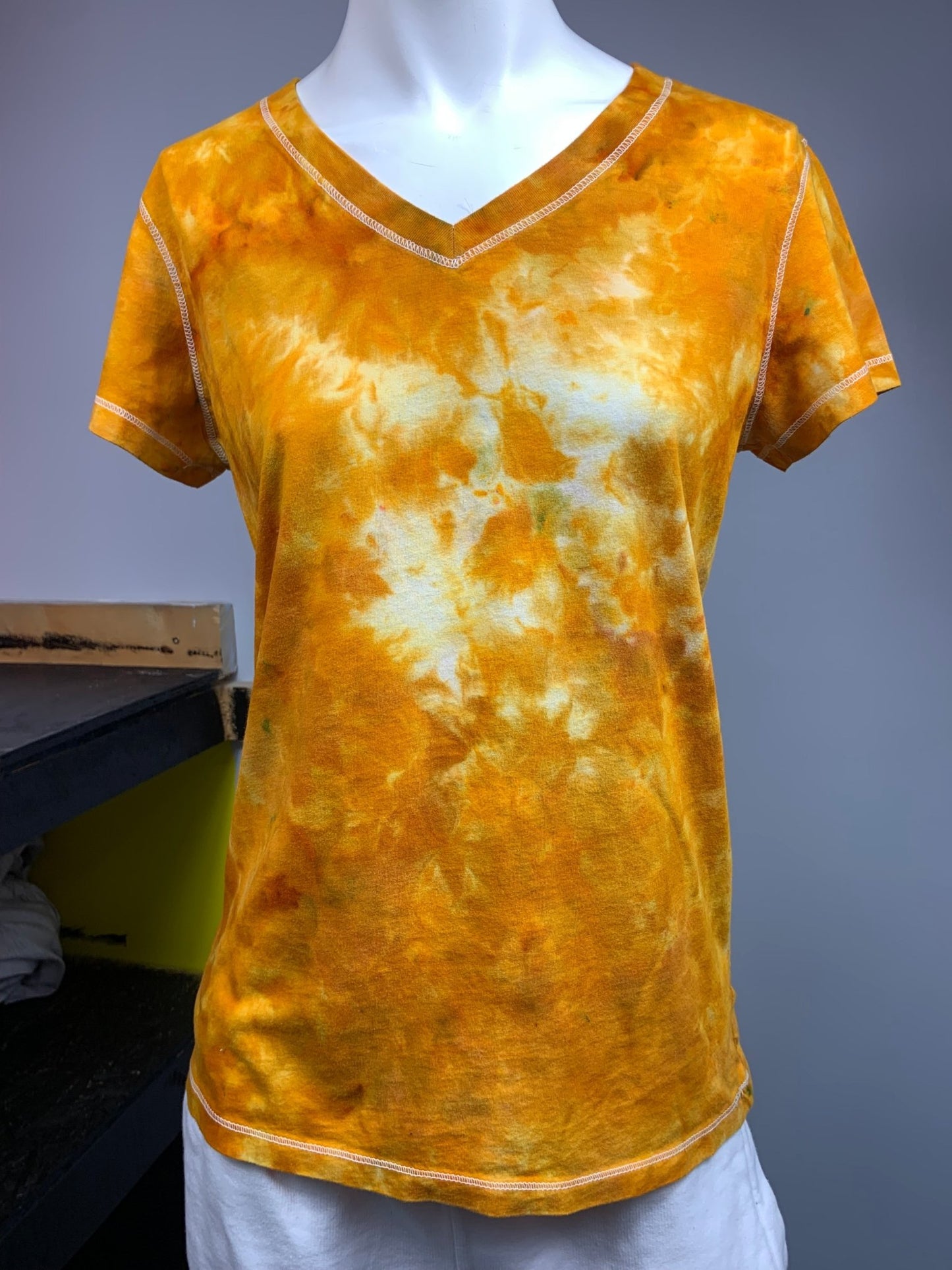 251 Large V-Neck Marigold