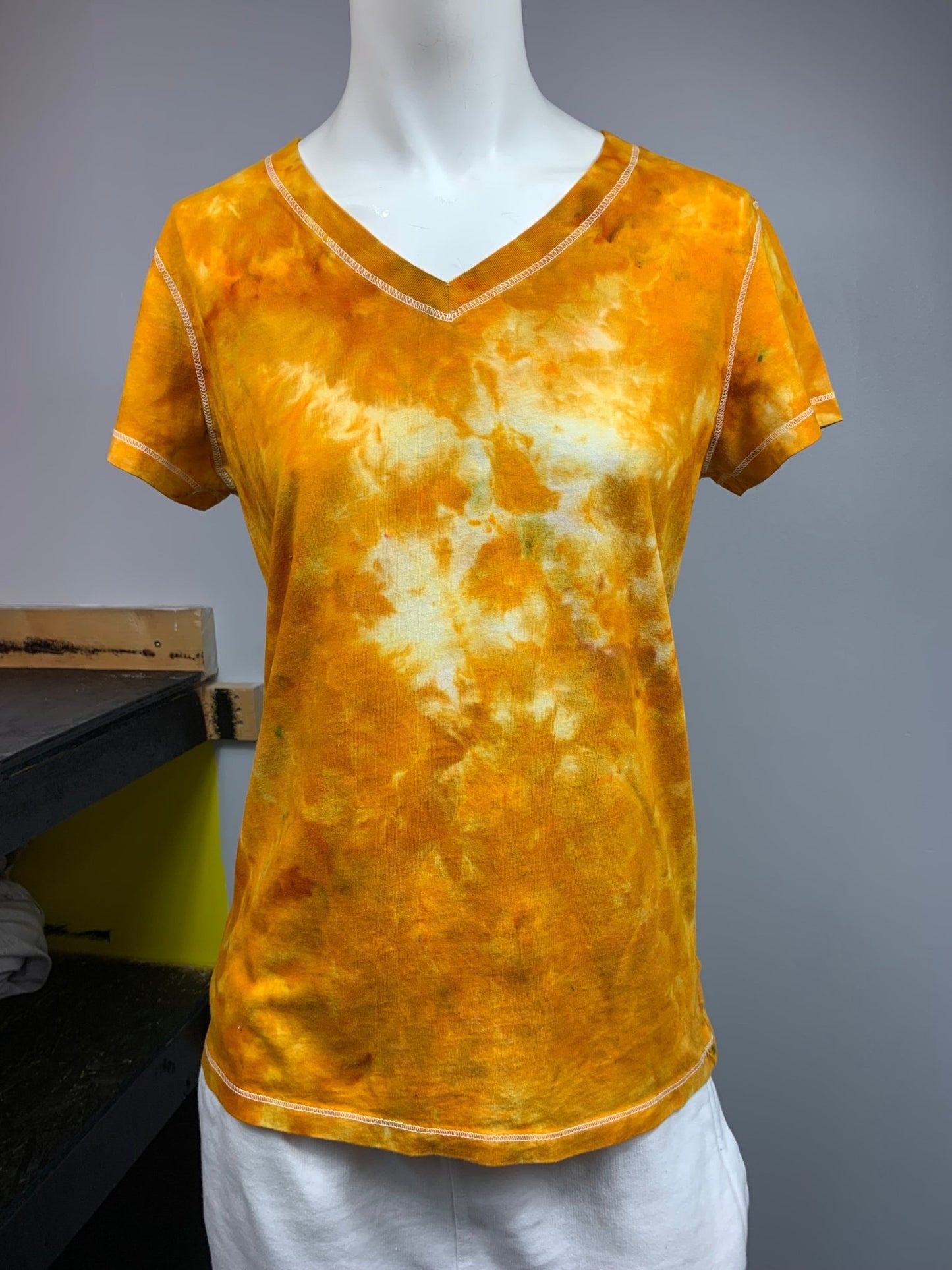 251 Large V-Neck Marigold