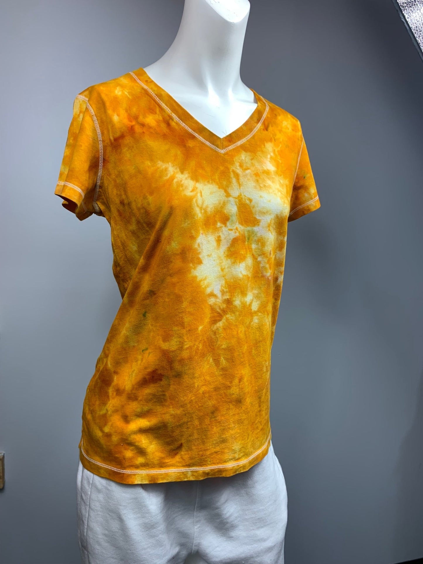 251 Large V-Neck Marigold