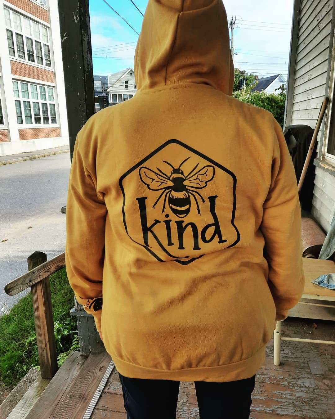 Be Kind Sweatshirt - Merlscreations