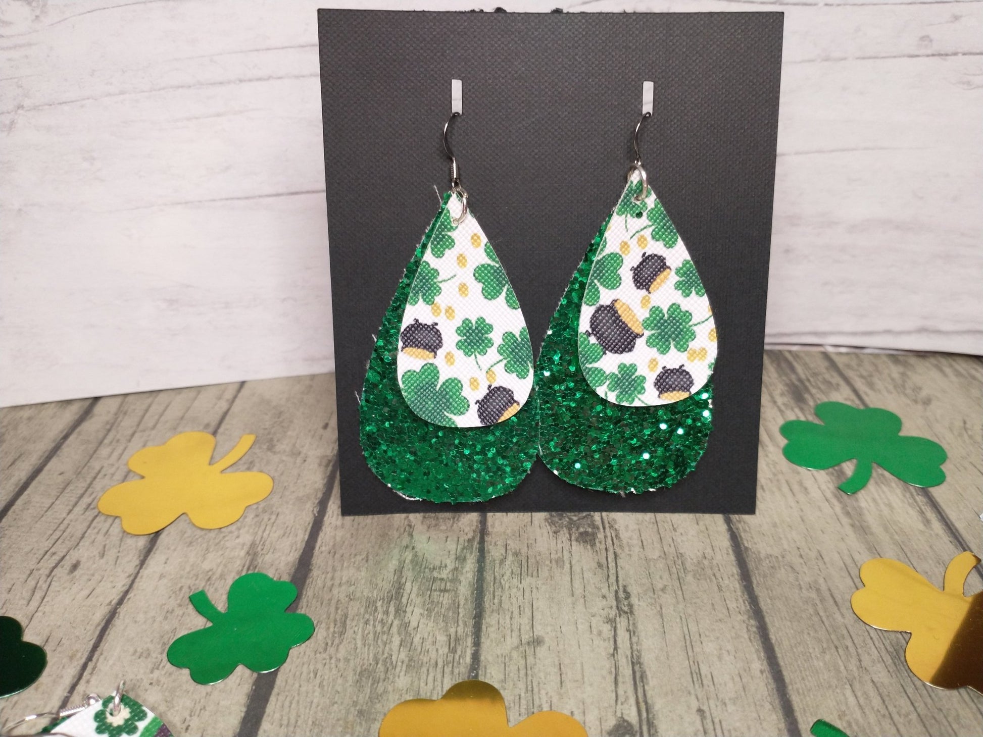 Gold Pot Green Glitter Earrings - Merlscreations