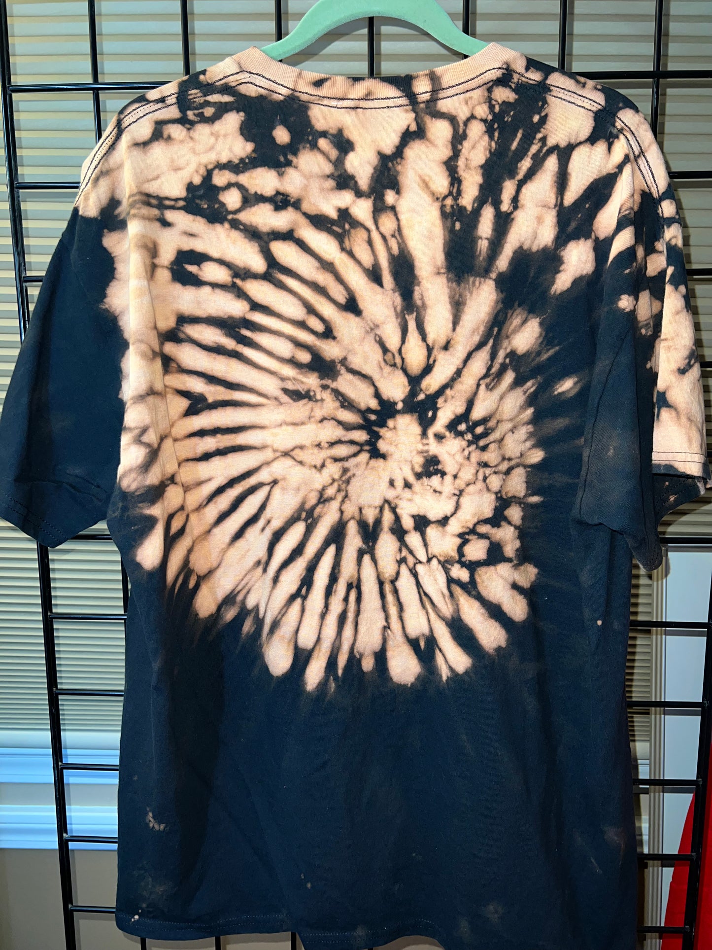 615 XL Bleached Spiral T-Shirt