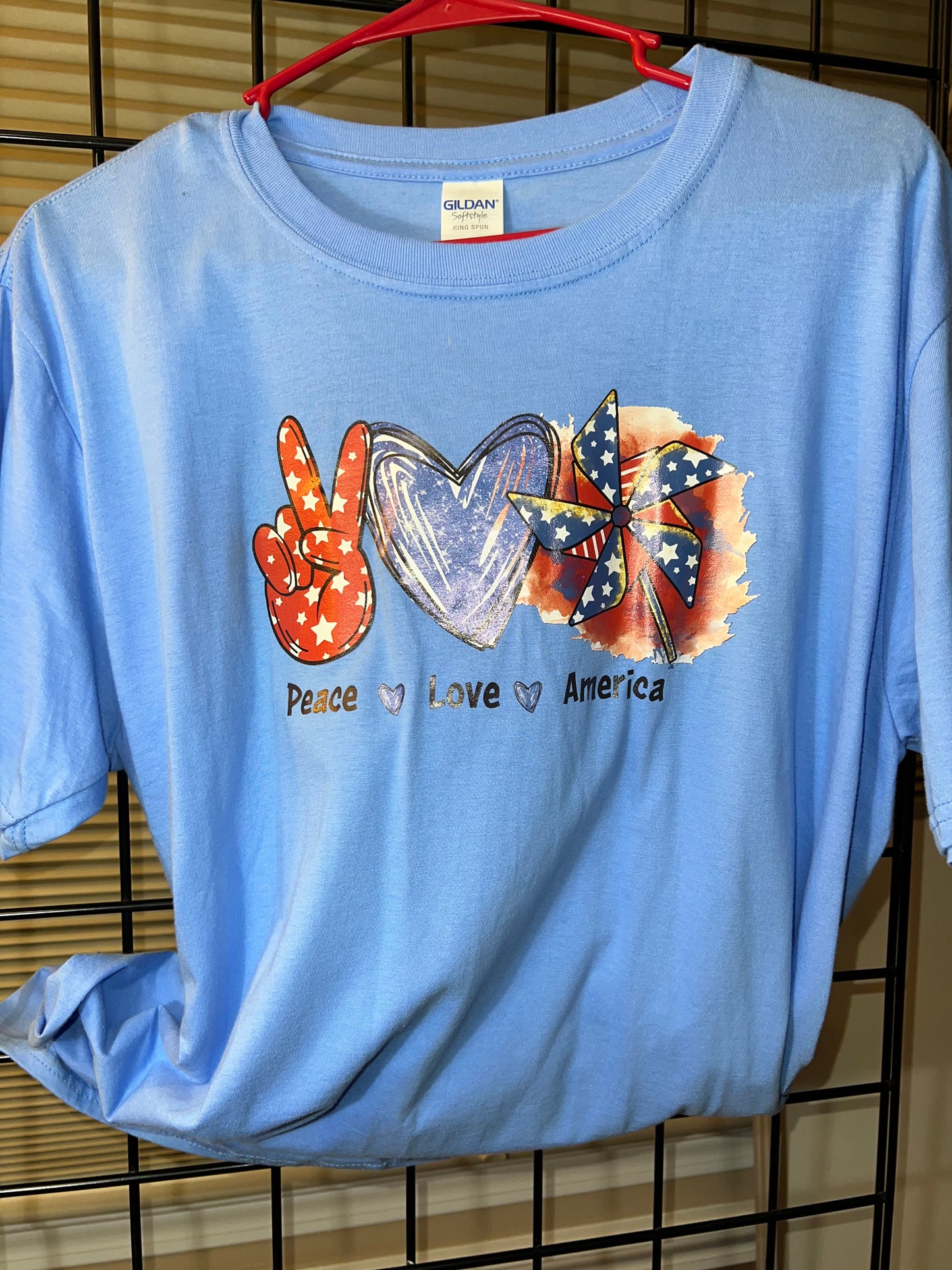 Large Blue peace love America t-shirt