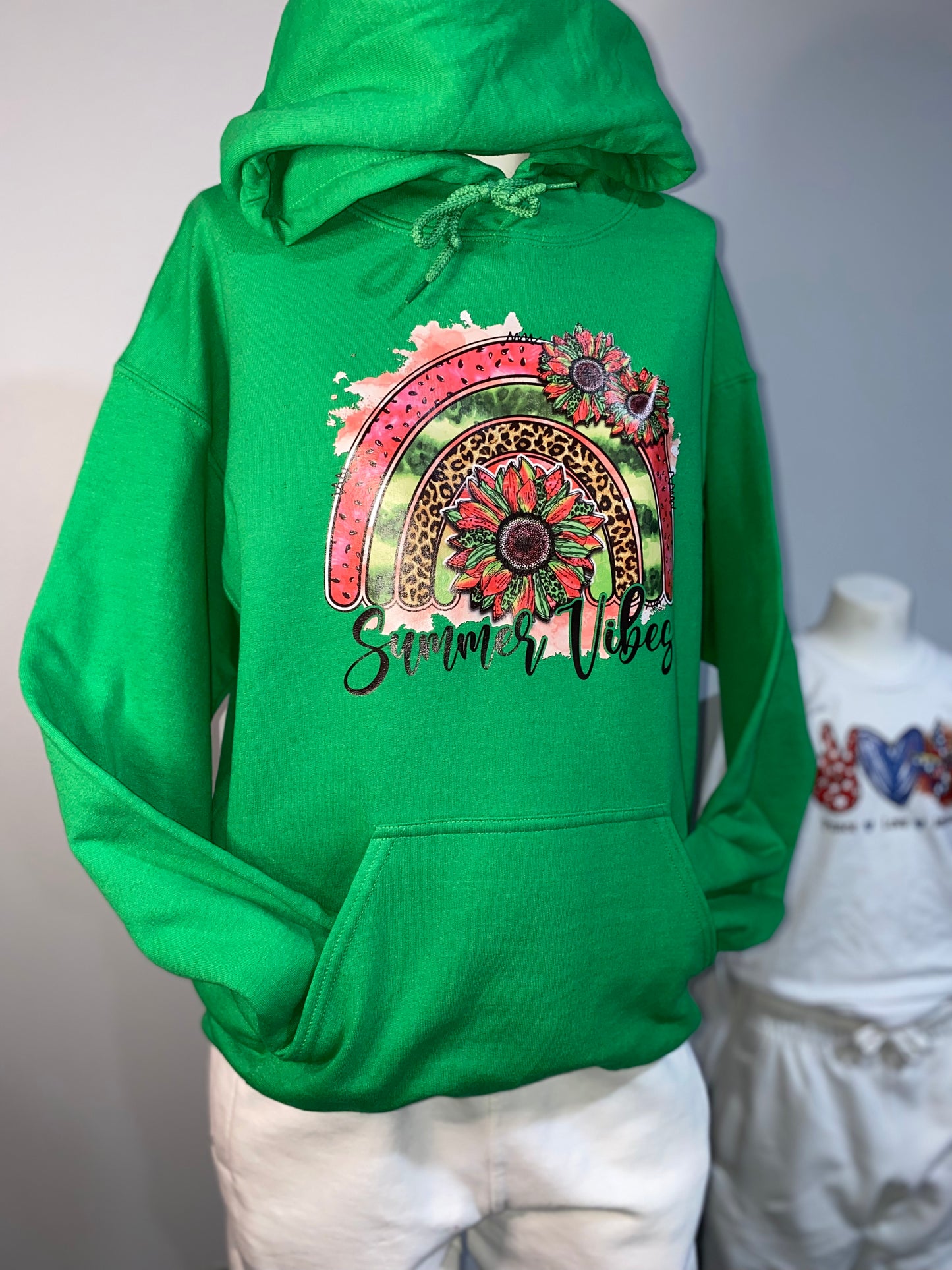 SUMMER VIBES SWEATSHIRT