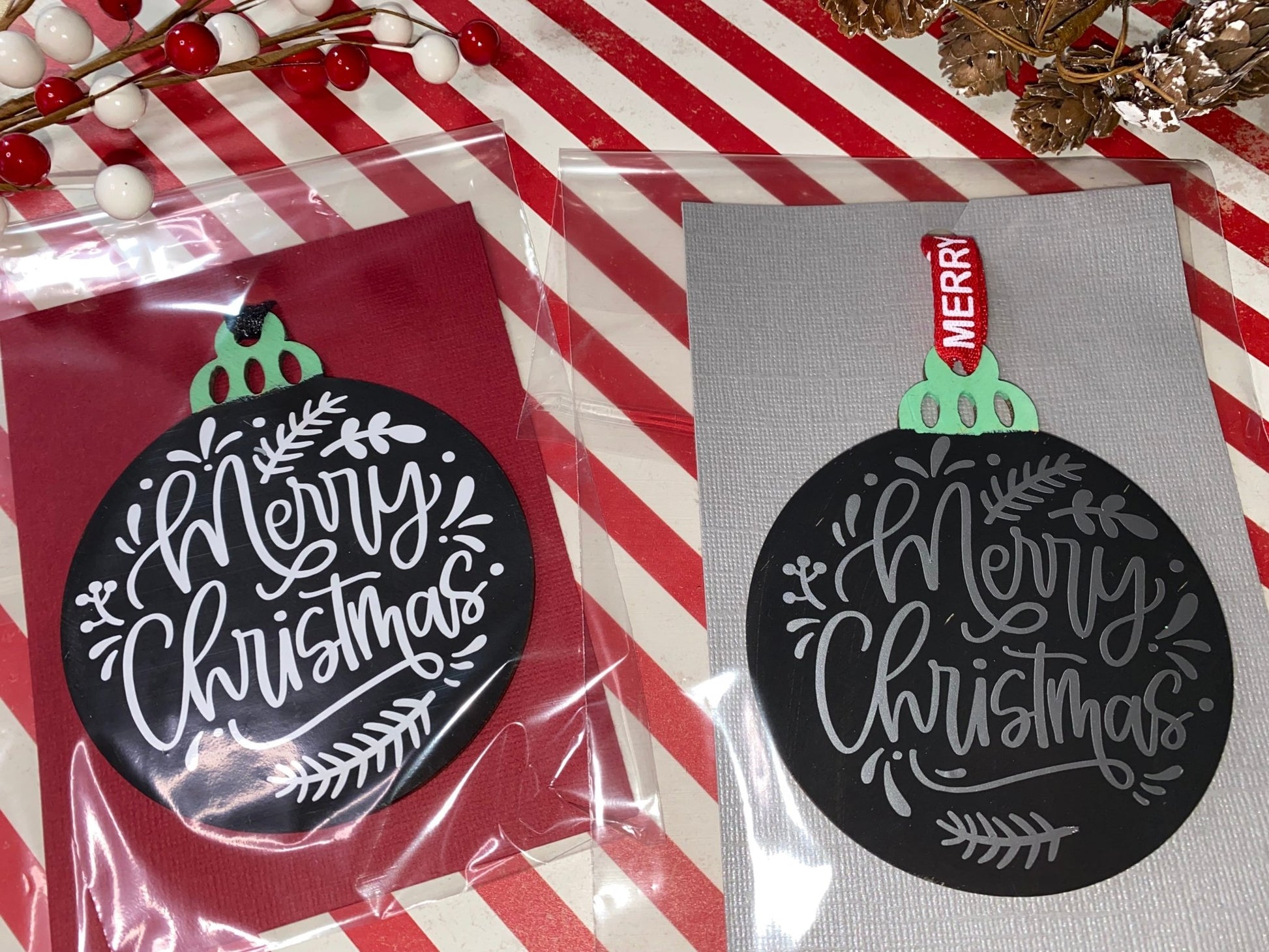 Merry Christmas Ornaments - Merlscreations