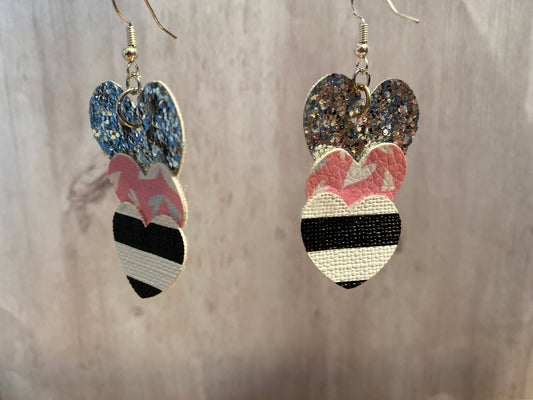 Three little hearts stacked earrings - Merlscreations